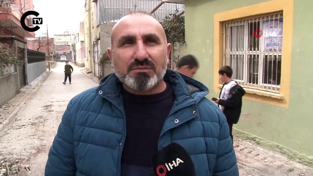Kontrollü yıkılan minare 3 katlı evin üzerine düştü