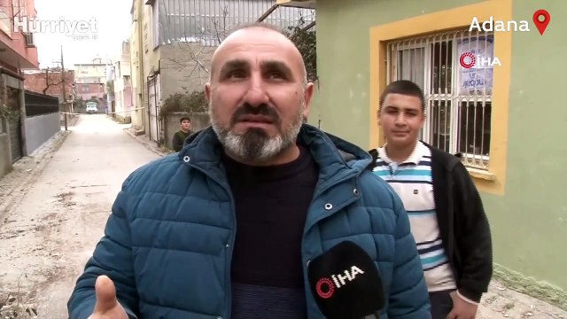 Kontrollü yıkılan minare 3 katlı evin üzerine düştü