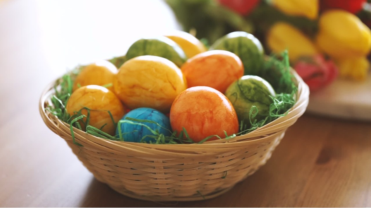 Bei aldi, edeka oder netto: darum sollten sie keine gefärbten ostereier kaufen