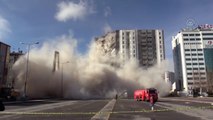 Kahramanmaraş merkezli depremlerde hasar gören 12 katlı bina yıkılıyor