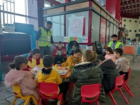 Kahramanmaraş'ta hastanede kalan çocuklara yönelik etkinlikler düzenleniyor