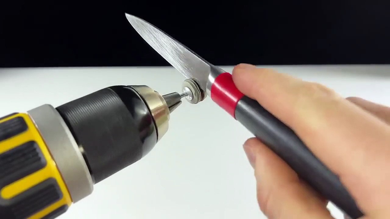 How To Sharpen a Knife To Razor Sharp