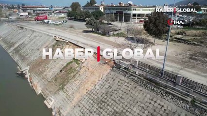 Deprem sonrası Asi Nehri'nin bazı kısımlarında çökme meydana geldi