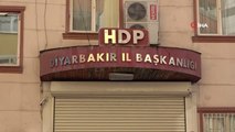 HDP önündeki ailelerin evlat nöbeti deprem felaketine rağmen devam ediyor