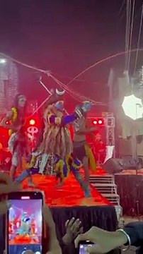 शिव-पार्वती, राधाकृष्ण की झांकी और बालाजी के नृत्य से झूमे लोग