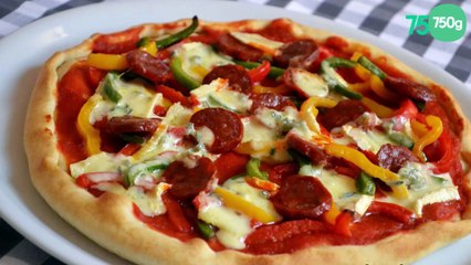 Pizza pepperoni au chorizo et Cambozola