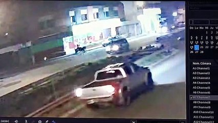 Motorizado impacta contra la fachada de una entidad financiera en la zona de La Colorada