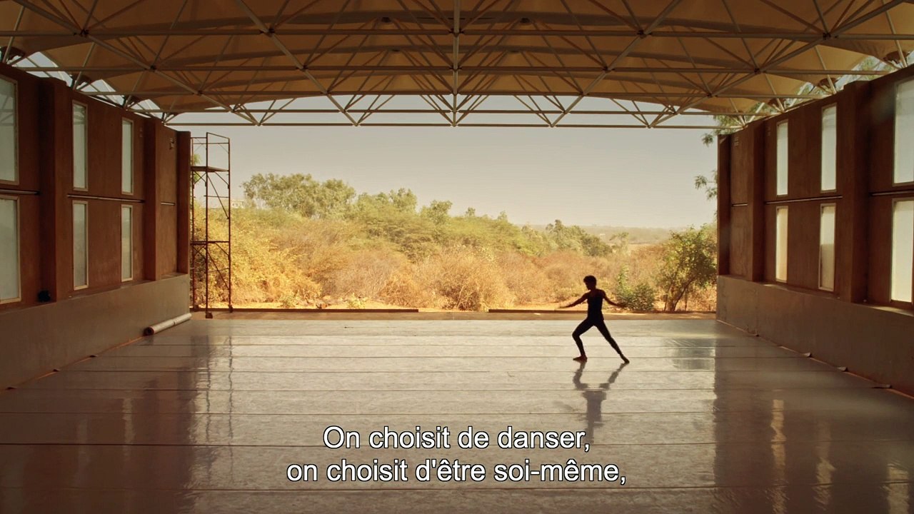 Dancing Pina Bande-annonce VO