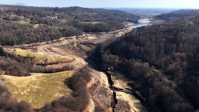 Siccità, crisi in Piemonte poca acqua nel lago dell'Ingagna