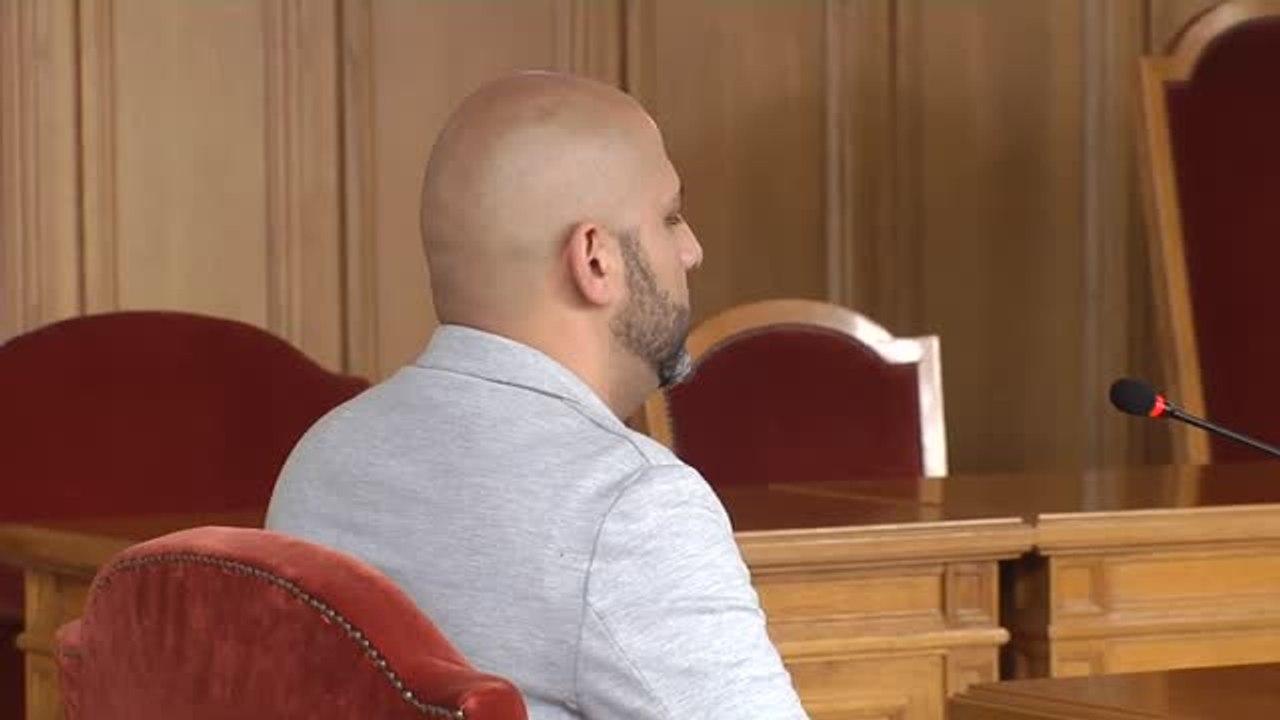 Visto para sentencia la bofetada en TikTok a una joven por parte de su