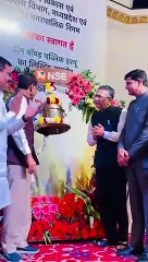 ​ग्रीन बांड की लिस्टिंग बेल बजाते हुए मुख्यमंत्री शिवराजसिंह चौहान