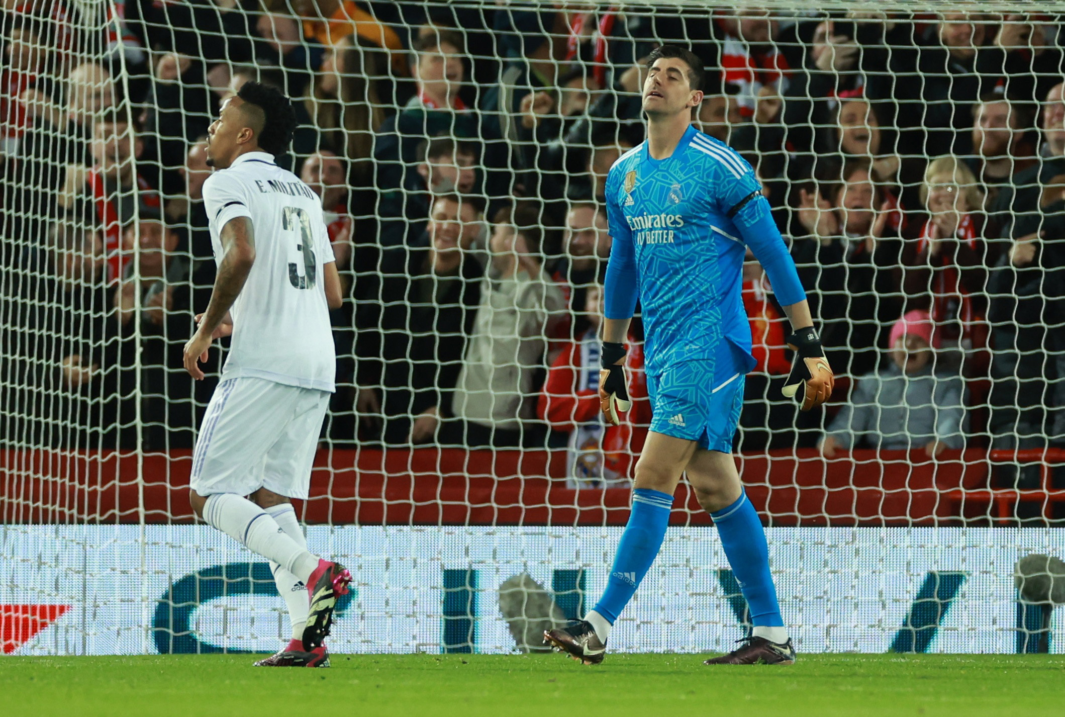 Ligue des Champions - Les grosses boulettes de Courtois et Alisson !