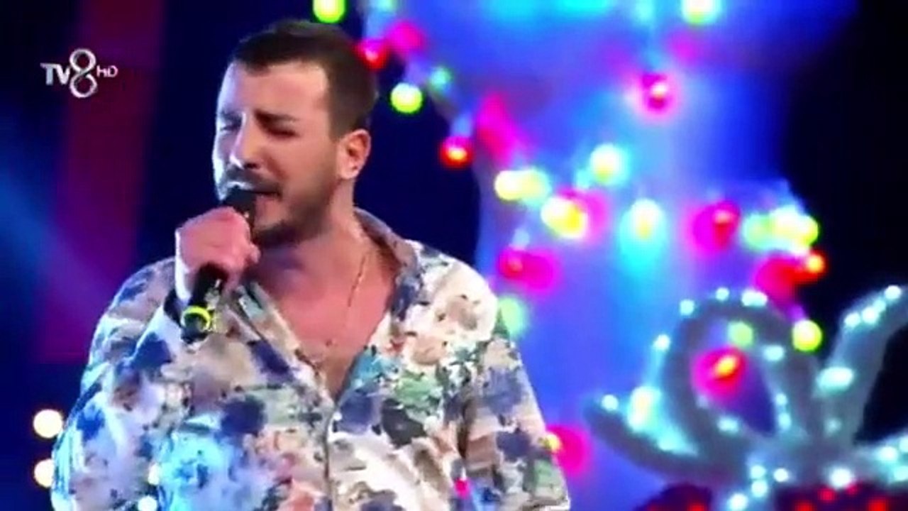 Ahmet Parlak - Devlerin Aşkı Büyük Olur (O Ses Türkiye - Yılbaşı Özel) (EN GÜNCEL MÜZİKLER)