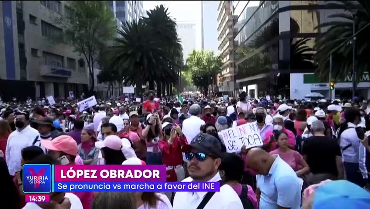 López Obrador arremete contra los participantes de la marcha a favor del INE