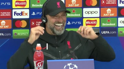 8es - Quand Klopp croit qu'un journaliste lui pose une question en espagnol alors que c’est en anglais...