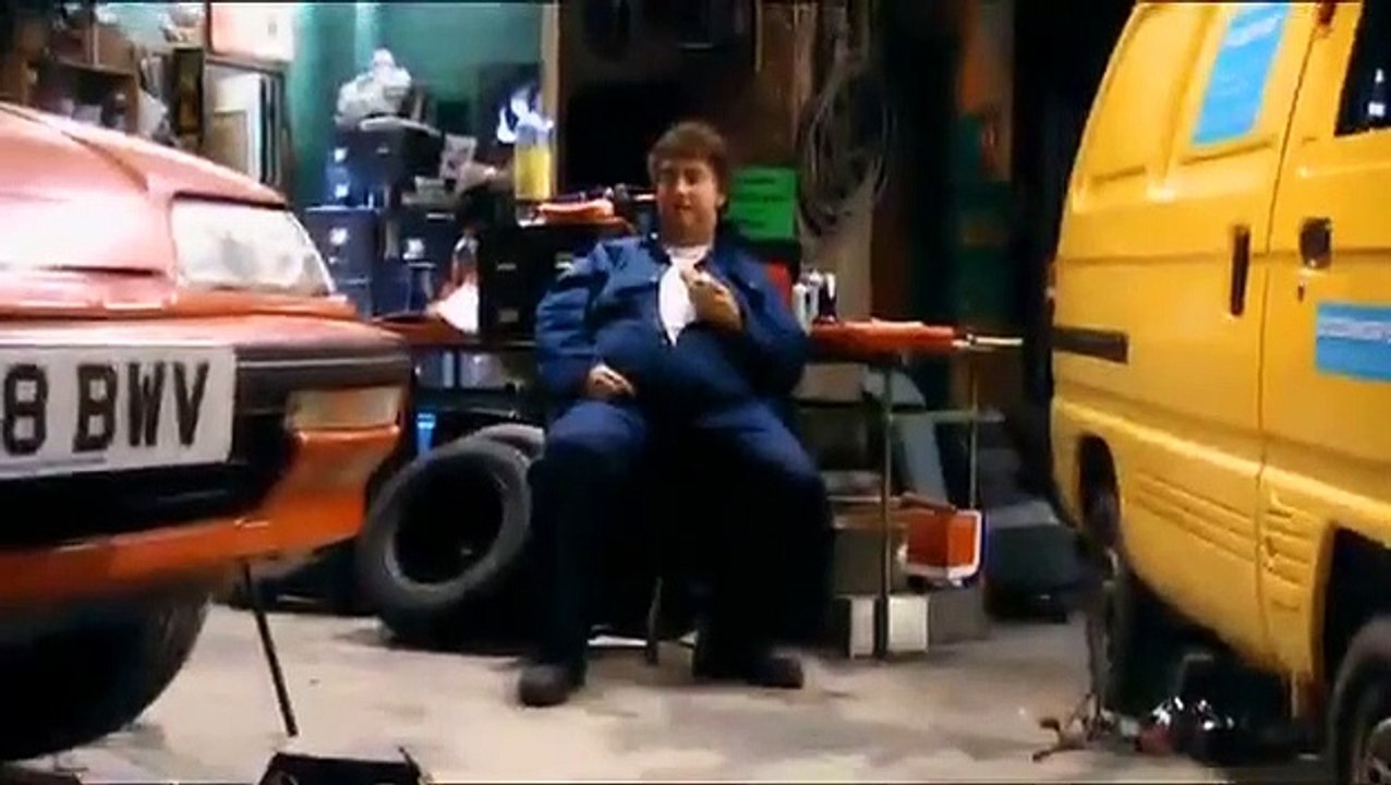 Two Pints of Lager and a Packet of Crisps - Se5 - Ep08 - Fat HD Watch