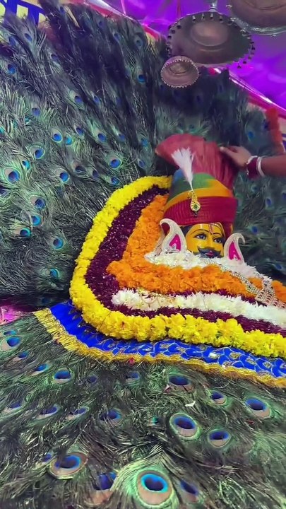 Jai share shaym  . . . . . . . Follow @khatushyam_ji.darshan_ . . . . . @khatushyam_ji.darshan_ @khatu_dham_nagari  @khatushyam_ji_darshan  @khatushyamji395  @khatushyamtemplee  @khatushyam_ji_sarkar  @khatushyam_official  @manvendra_chouhan_khatu  . . .