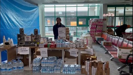 Üç bisküvi 80 lira: Hastanedeki fiyata kızan sağlıkçılar depremzedeler için 'dayanışma kantini' kurdu