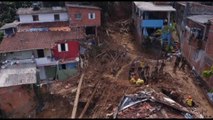 Inondazioni in Brasile, si scava nel fango: decine di dispersi