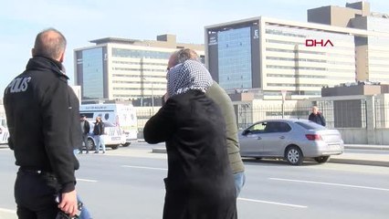 İSTANBUL-BAŞAKŞEHİR'DE KARŞI ŞERİDE GEÇEN OTOMOBİL BAŞKA BİR OTOMOBİLE ÇARPTI1 ÖLÜ, 2 YARALI