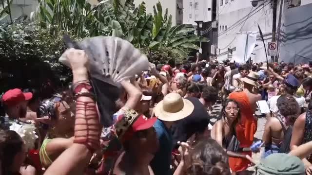 El carnaval vuelve a inundar las calles de Río de Janeiro
