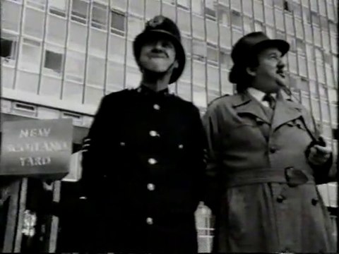 Alas Smith and Jones (1984) S04E01 - Violence on TV - 15 October 1987