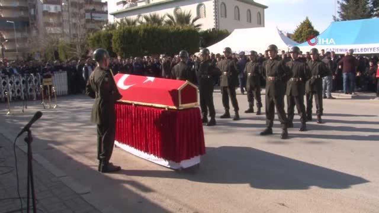 İzmir'de şehide yürek yakan veda: 4 çocuk yetim...