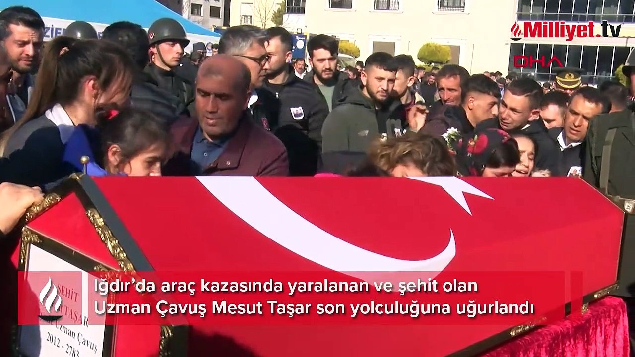 Şehit Uzman Çavuş Taşar İzmir'de son yolculuğuna uğurlandı