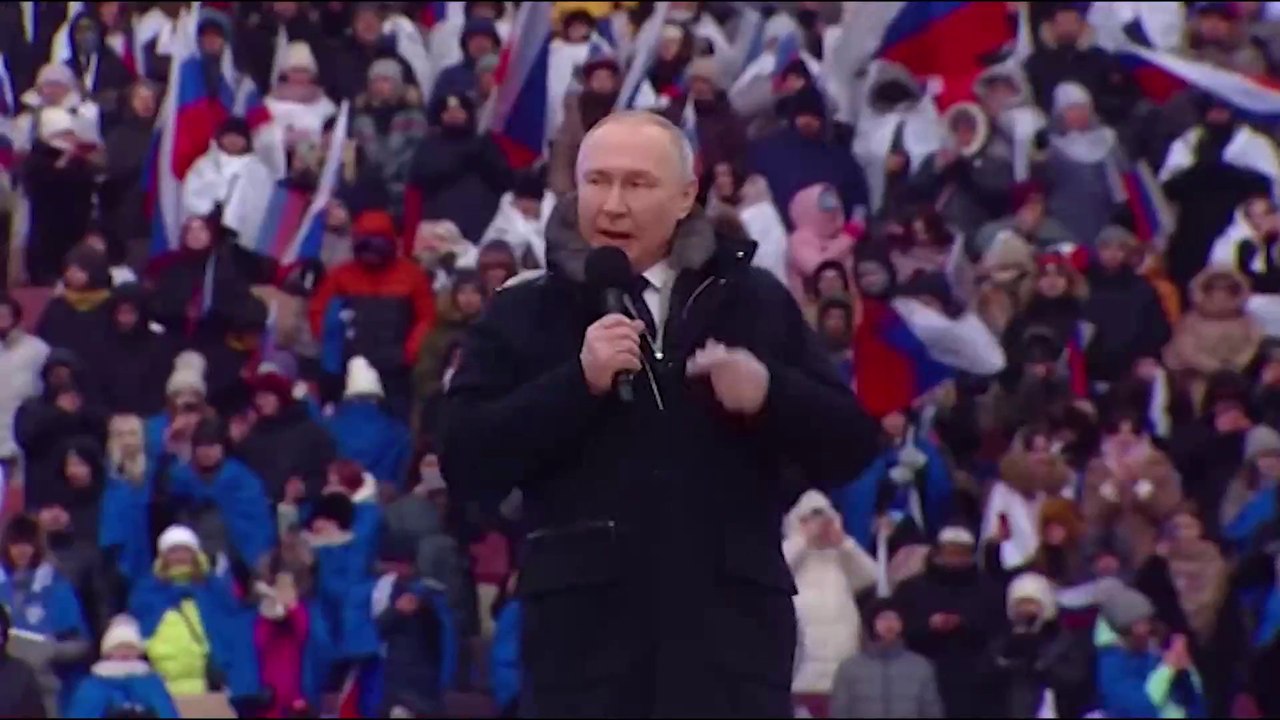 Vladimir Poutine: "Une bataille se déroule sur nos terres historiques"