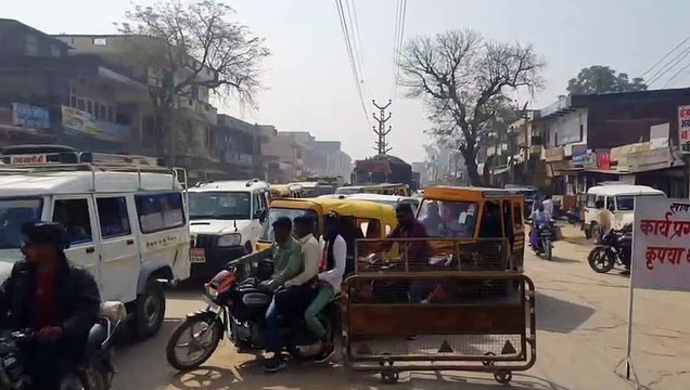 कलक्टर के आदेश चंद घंटे में हवा, मना के बाद भी रात में कर दी सड़क की खुदाई