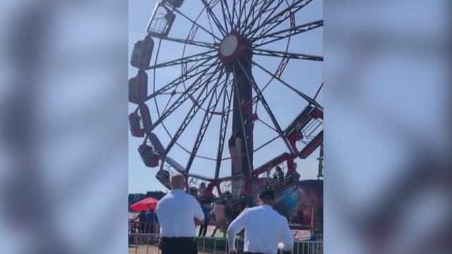 Ferris wheel riders left upside-down after malfunction at Florida state fair