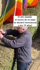 Assume-se gay aos 73 anos e família não apoiou. Vizinho surpreende-o