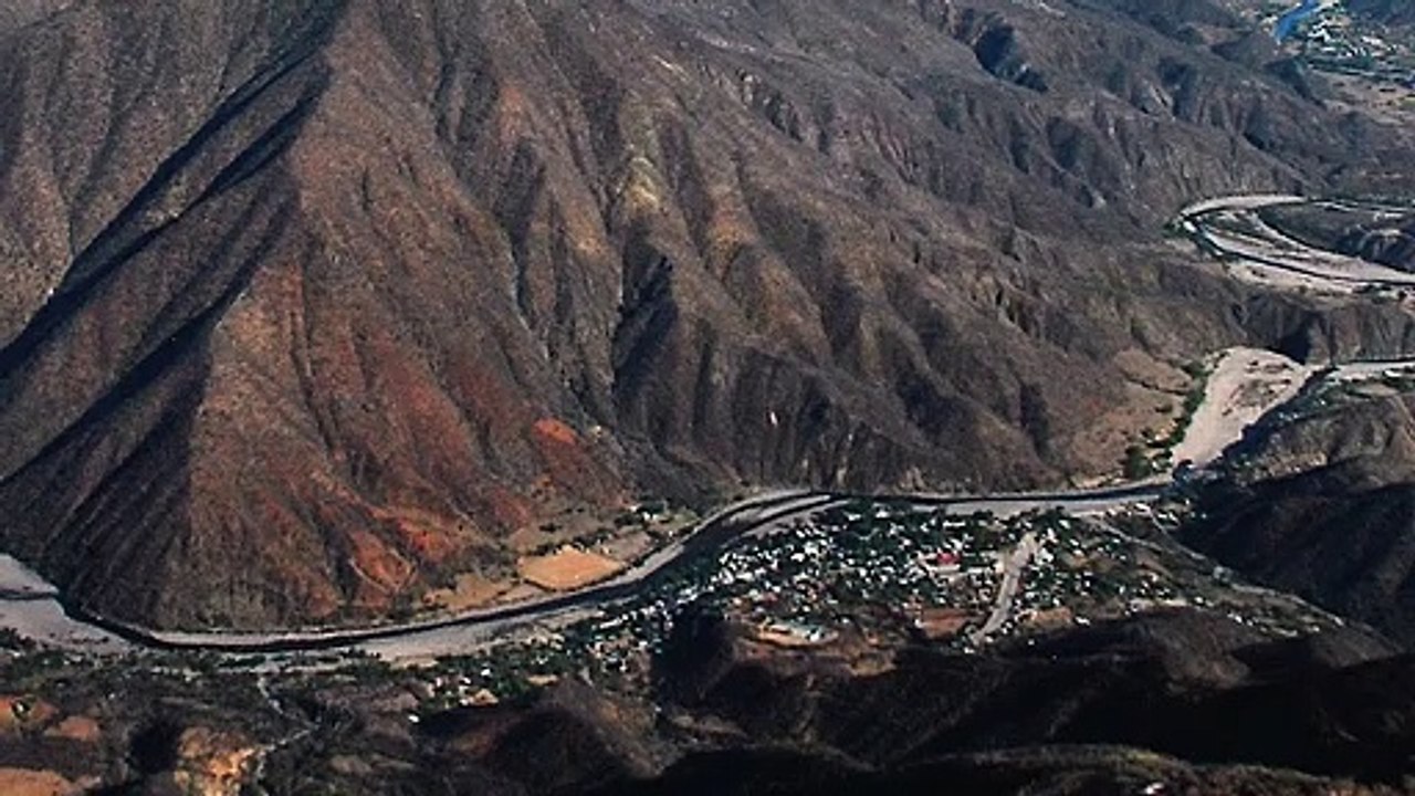 Tres sicarios muertos y dos oficiales heridos, fue el saldo de una balacera en Urique,Chihuahua