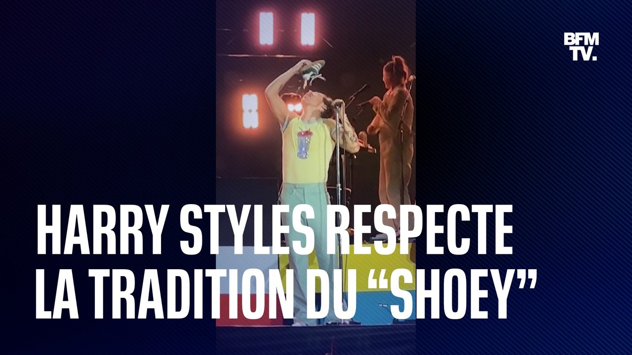 Harry Styles a respecté la tradition australienne du “Shoey” pendant son concert à Perth
