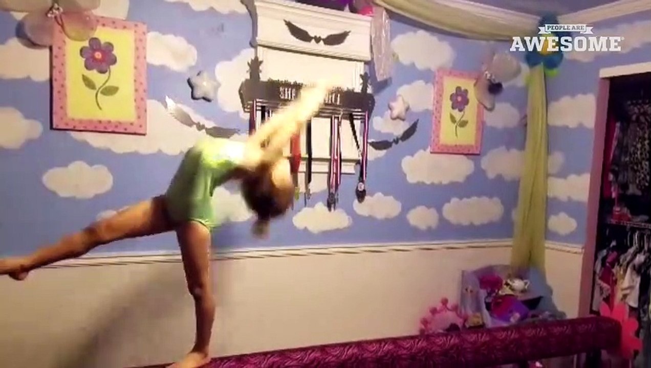 PEOPLE ARE AWESOME 2017 (Kids Edition)   Amazing Talented Kids Compilation