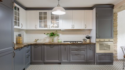 Transform Your Kitchen: Easy Tips to Organize Counters & Maximize Space 🧹