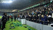 Kocaelispor ile Sakaryaspor taraftarları arasında kavga