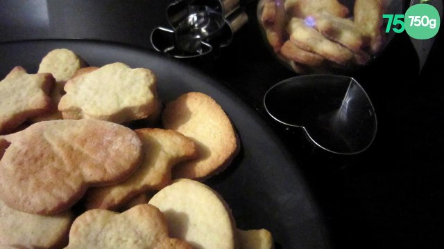 Sablés de Noël à la cannelle et l'huile de noisette