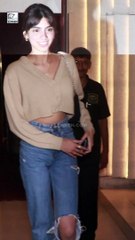 सिंपल लुक में दिखी Khushi Kapoor