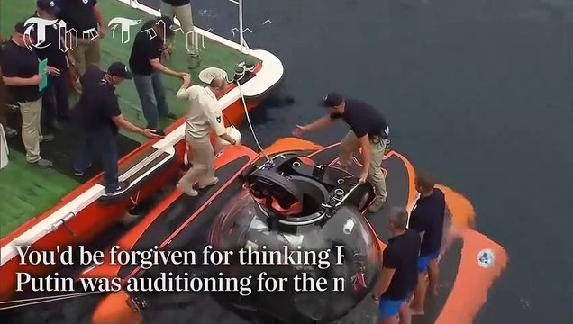 Russian President Vladimir Putin pays visit to Crimea in a submarine