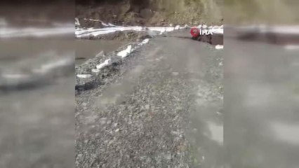 Kar sularının erimesi sonucu köprü beşinci kez yıkıldı