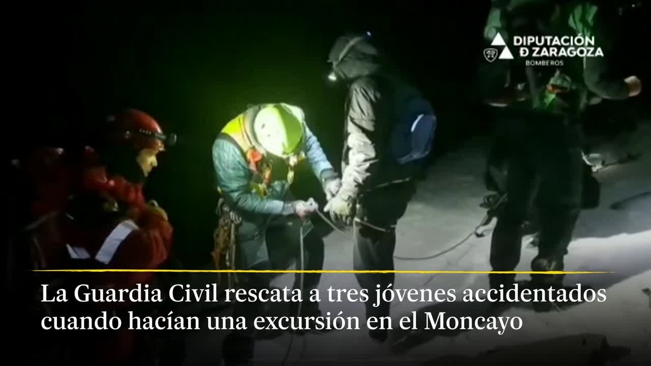 Rescatan a 10 excursionistas que se habían perdido en el ascenso a la cumbre del Moncayo