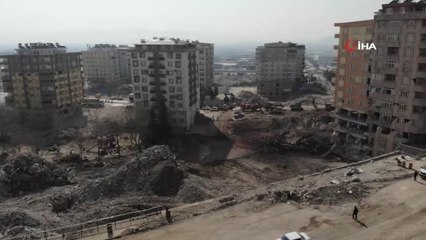 Depremin 18. gününde enkaz kaldırma çalışmaları böyle görüntülendi