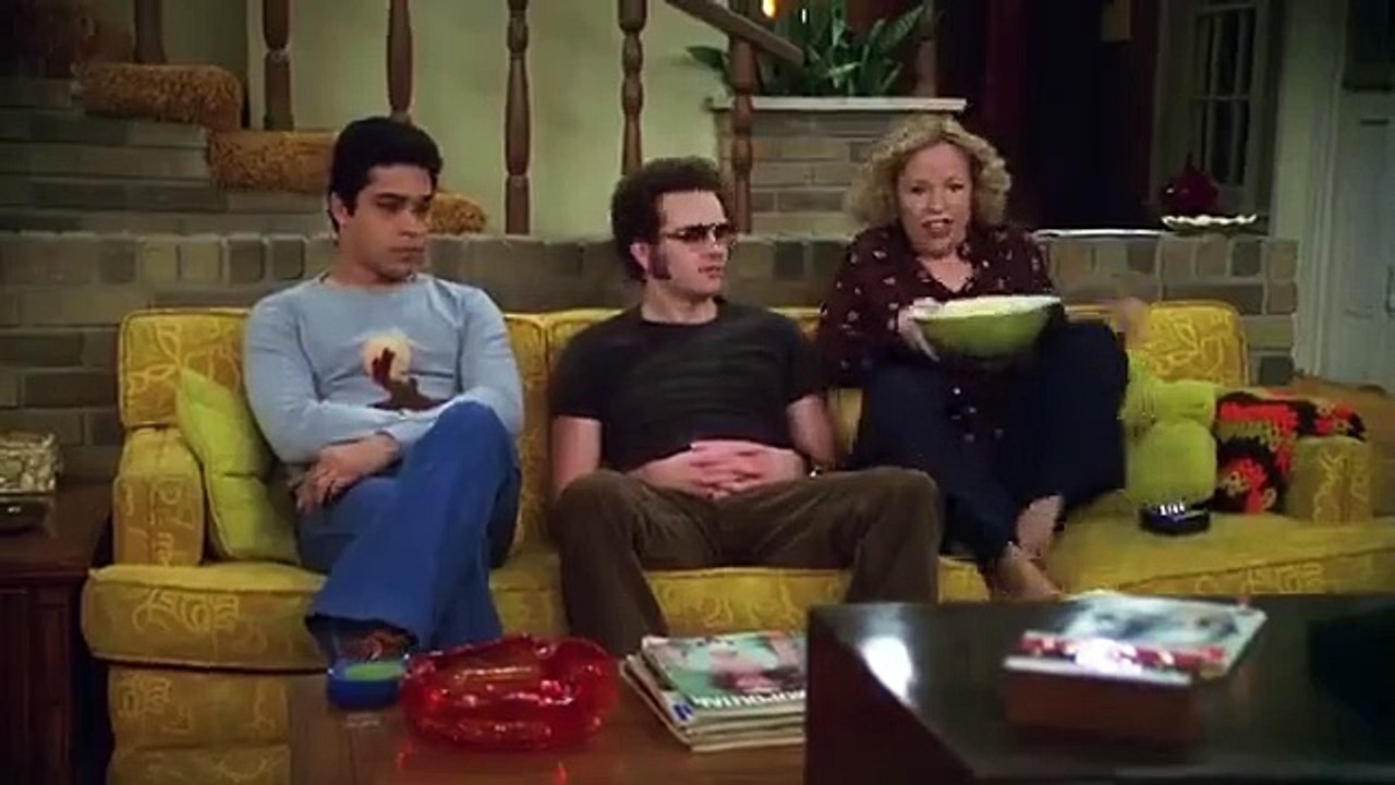 That 70s Show - Se7 - Ep16 - On With The Show HD Watch