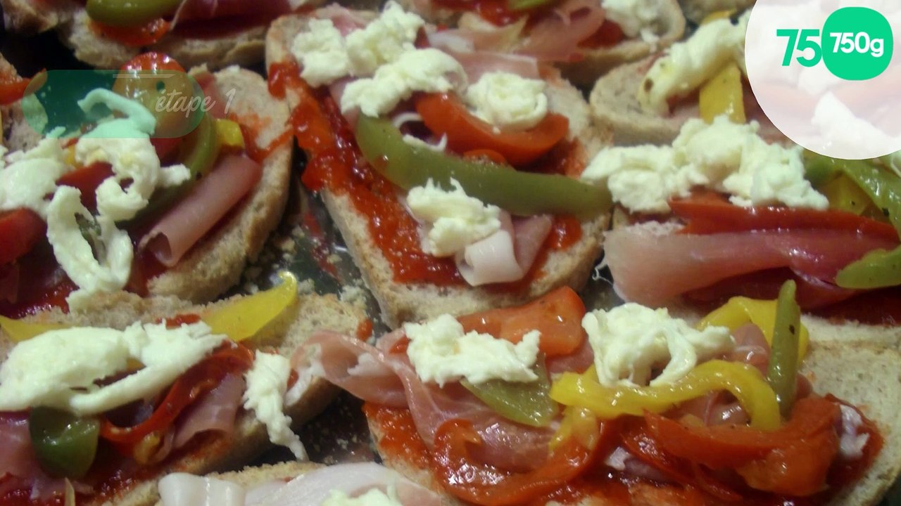 Tartines jambon fumé, poivrons, mozarella et confiture de poivrons