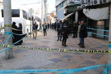 ŞANLIURFA'NIN 50 YILLIK PASAJI 'YIKILMA RİSKİ' NEDENİYLE MÜHÜRLENDİ