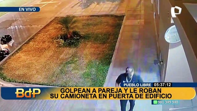 Golpean a pareja y le roban su camioneta en la puerta de condominio en Pueblo Libre