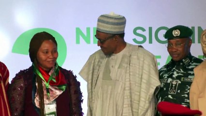 Nigeria's political parties sign peace pledge ahead of election