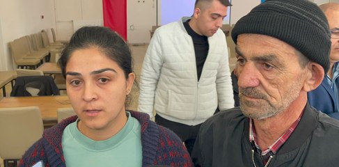 Enkazdan kendi imkanlarıyla çıkıp, 3 çocuğunu kurtardı