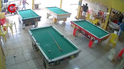 Bilardoda kaybeden iki adam, kendilerine gülen 7 kişiyi öldürdü